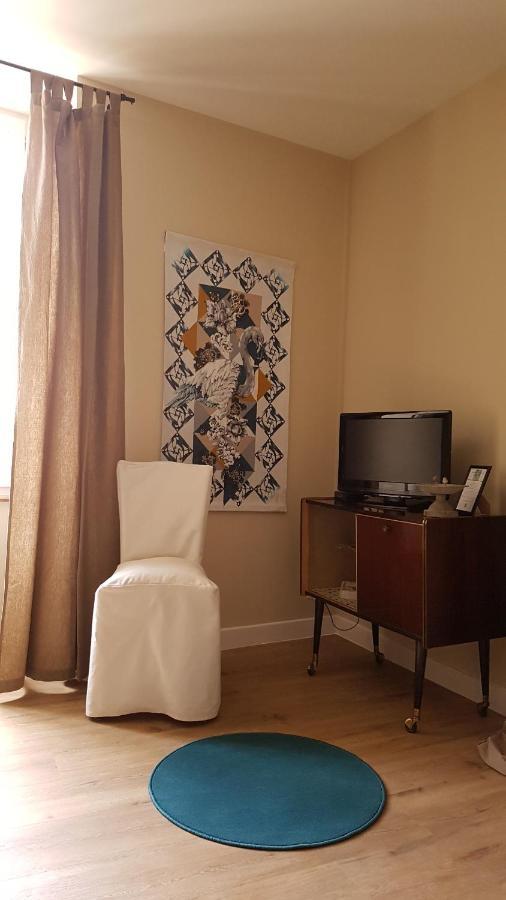 Chambres D'Hotes Du Tilleul Nanteuil-en-Vallée エクステリア 写真